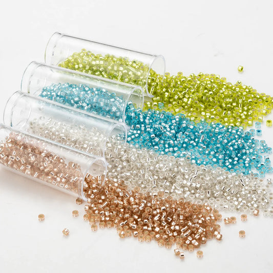 2.5MM Silver-Color Core Glass Seed beads 960 Pieces 15g